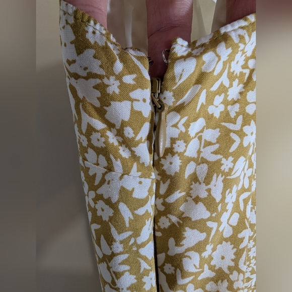 UNIQLO Women's printed front slit camisole dress Size Small - Picture 4 of 7